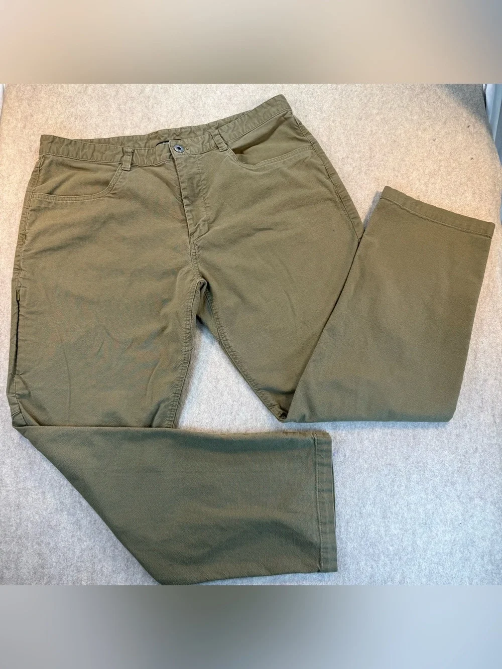 The North Face Olive Green Men’s Cargo/Hiking Pants Sz 38 Outdoor Adventure GUC